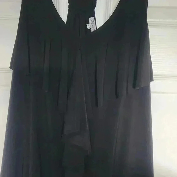 Kismet Sleeveless Stretchy Tank - Picture 6 of 11